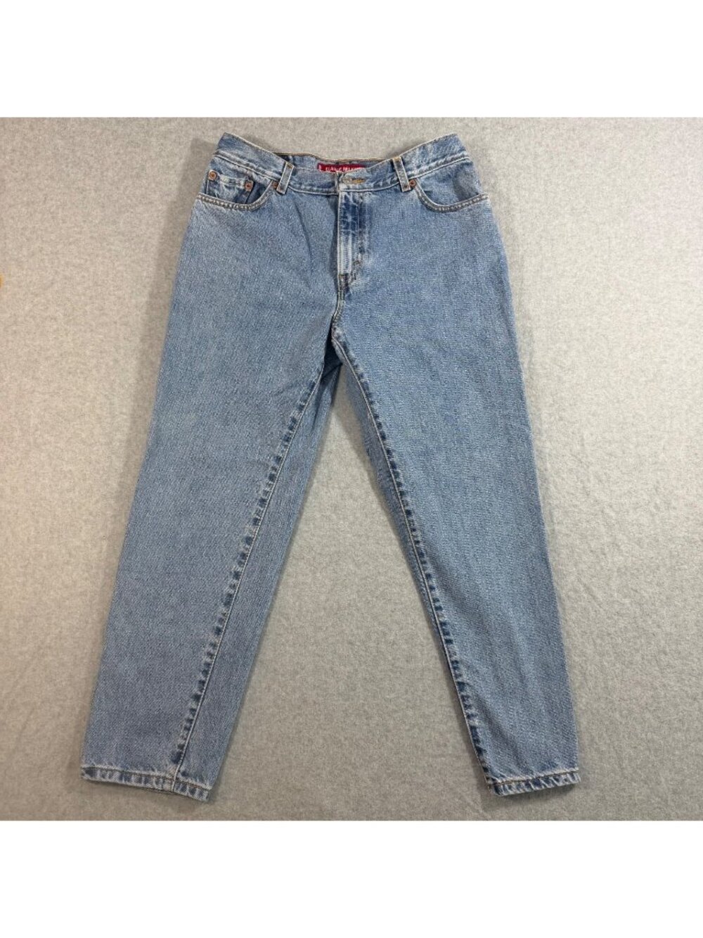 Levi's 550 Women's Jeans Size 12 Petite Relaxed Tapered Medium Wash Denim